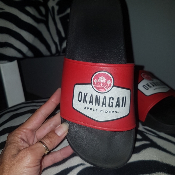 Sandals - Picture 9 of 11